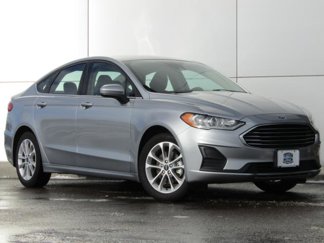 Used 2020 Ford Fusion SE image 1