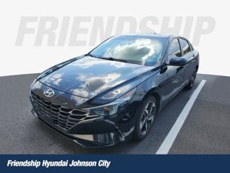 Used 2021 Hyundai Elantra Limited image 1
