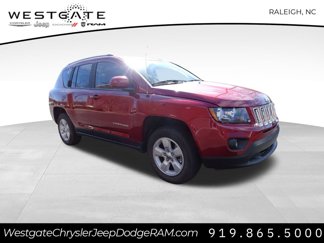 Used 2017 Jeep Compass Latitude image 1