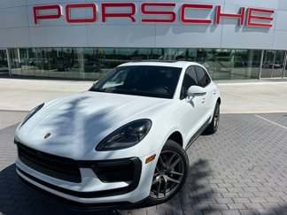 Certified 2022 Porsche Macan image 1