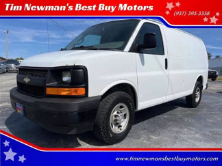 Used 2017 Chevrolet Express 2500 image 1