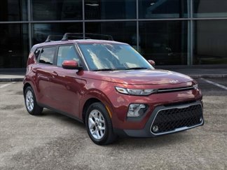 Used 2022 Kia Soul LX w/ Technology Package image 1