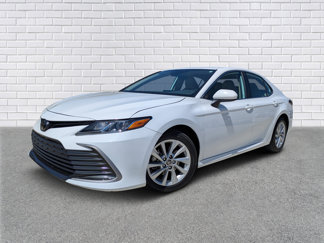 Used 2023 Toyota Camry LE image 1