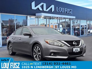 Used 2016 Nissan Altima 2.5 SR w/ LED Appearance Package image 1