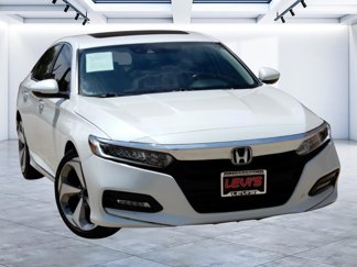 Used 2018 Honda Accord Touring image 1