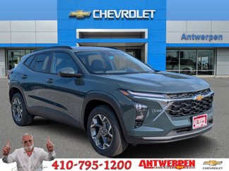 New 2025 Chevrolet Trax LT w/ Driver Confidence Package image 1