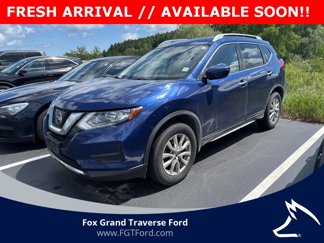 Used 2017 Nissan Rogue SV image 1