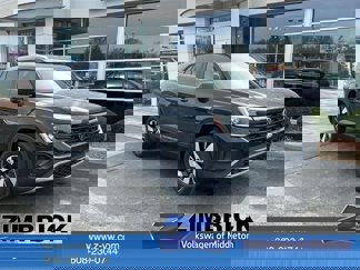 New 2025 Volkswagen Atlas Cross Sport SE image 1