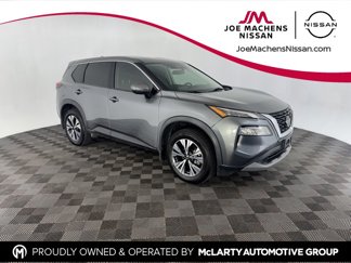 Used 2021 Nissan Rogue SV image 1