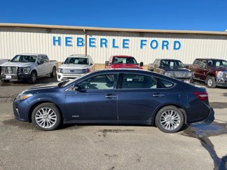 Used 2018 Toyota Avalon Limited image 1