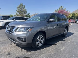 Used 2019 Nissan Pathfinder SL image 1