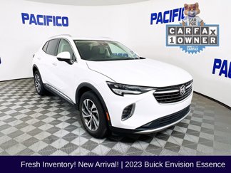 Used 2023 Buick Envision Essence image 1