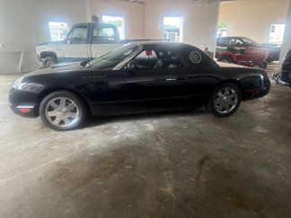 Used 2002 Ford Thunderbird Deluxe image 1