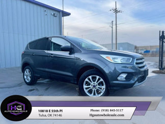 Used 2017 Ford Escape SE image 1