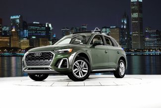 Used 2022 Audi Q5 2.0T Premium w/ Convenience Package image 1