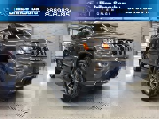 Used 2019 Jeep Grand Cherokee Limited image 1