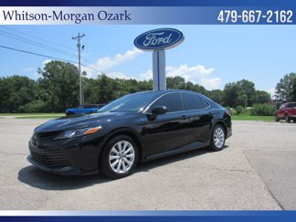 Used 2019 Toyota Camry LE image 1