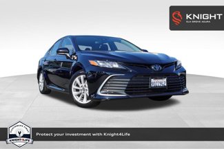 Used 2022 Toyota Camry LE image 1