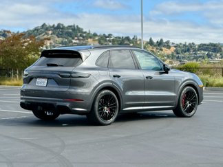 Used 2021 Porsche Cayenne GTS image 1