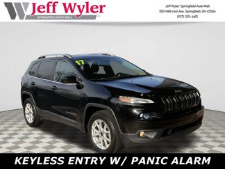Used 2017 Jeep Cherokee Latitude image 1