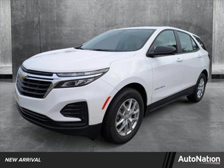 Used 2022 Chevrolet Equinox LS image 1