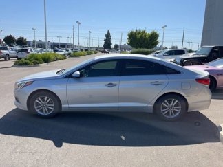 Used 2017 Hyundai Sonata SE image 1