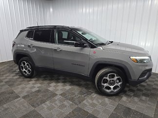 Used 2022 Jeep Compass Trailhawk w/ Trailhawk Elite Group image 1