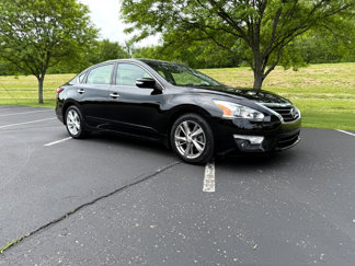 Used 2015 Nissan Altima 2.5 SL w/ Moonroof Package image 1