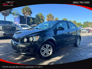Used 2014 Chevrolet Sonic LT image 1