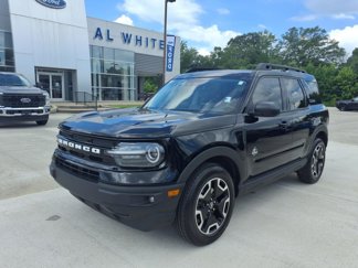 Used 2022 Ford Bronco Sport Outer Banks w/ Tech Package image 1