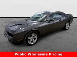 Used 2023 Dodge Challenger SXT image 1