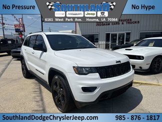 Used 2019 Jeep Grand Cherokee Laredo video 1
