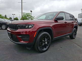 Certified 2024 Jeep Grand Cherokee Altitude image 1