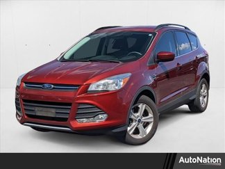 Used 2015 Ford Escape SE w/ Equipment Group 201A image 1