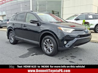 Used 2017 Toyota RAV4 XLE image 1