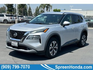 Used 2022 Nissan Rogue SV image 1