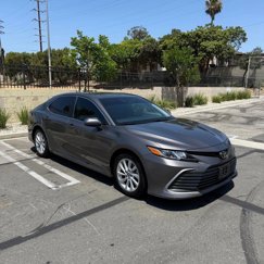 Used 2021 Toyota Camry LE image 1