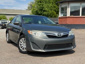 Used 2012 Toyota Camry SE image 1