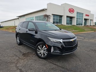 Used 2023 Chevrolet Equinox LT image 1