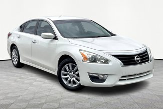 Used 2014 Nissan Altima 2.5 S image 1