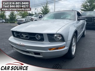 Used 2008 Ford Mustang Convertible image 1