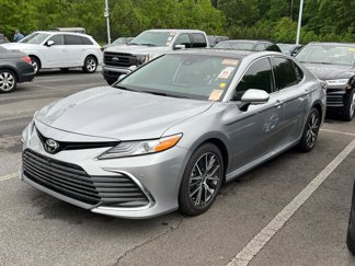 Used 2023 Toyota Camry XLE image 1