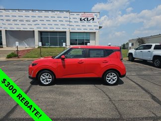 New 2025 Kia Soul LX image 1