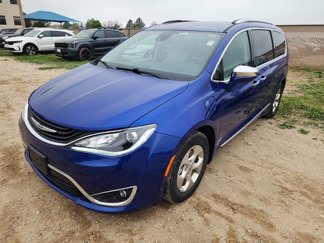 Used 2018 Chrysler Pacifica Limited w/ Advanced Safetytec Group image 1