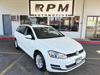 Used 2016 Volkswagen Golf S image 1