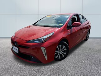 Used 2019 Toyota Prius XLE image 1