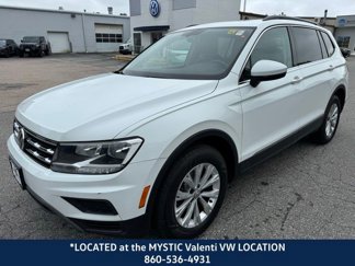 Used 2018 Volkswagen Tiguan SE w/ Panoramic Sunroof Package image 1