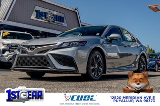 Used 2022 Toyota Camry SE image 1