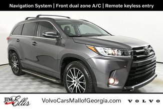 Used 2018 Toyota Highlander SE image 1