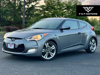 Used 2012 Hyundai Veloster w/ Style Pkg image 1
